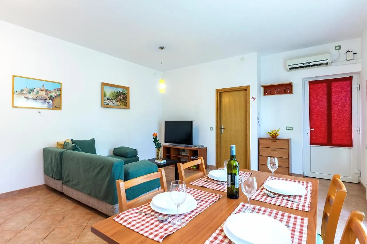 Apartments Pino Pula Κροατία